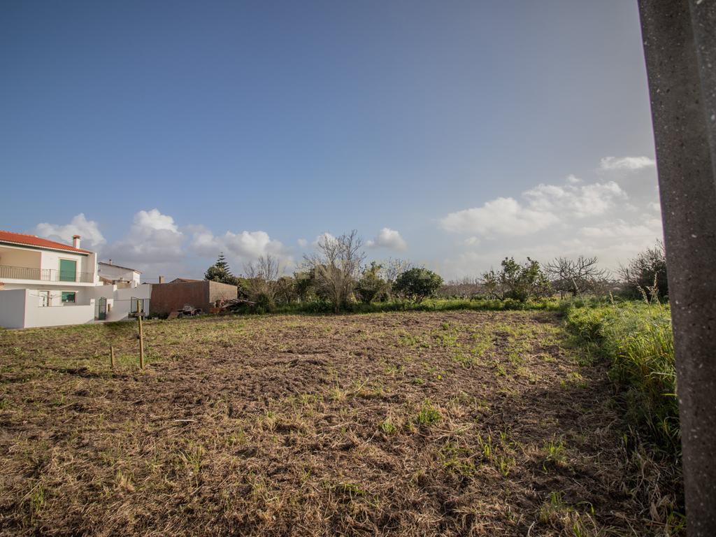 Terreno Plano em Figueira da Foz - Oportunidade Única! - Image 1