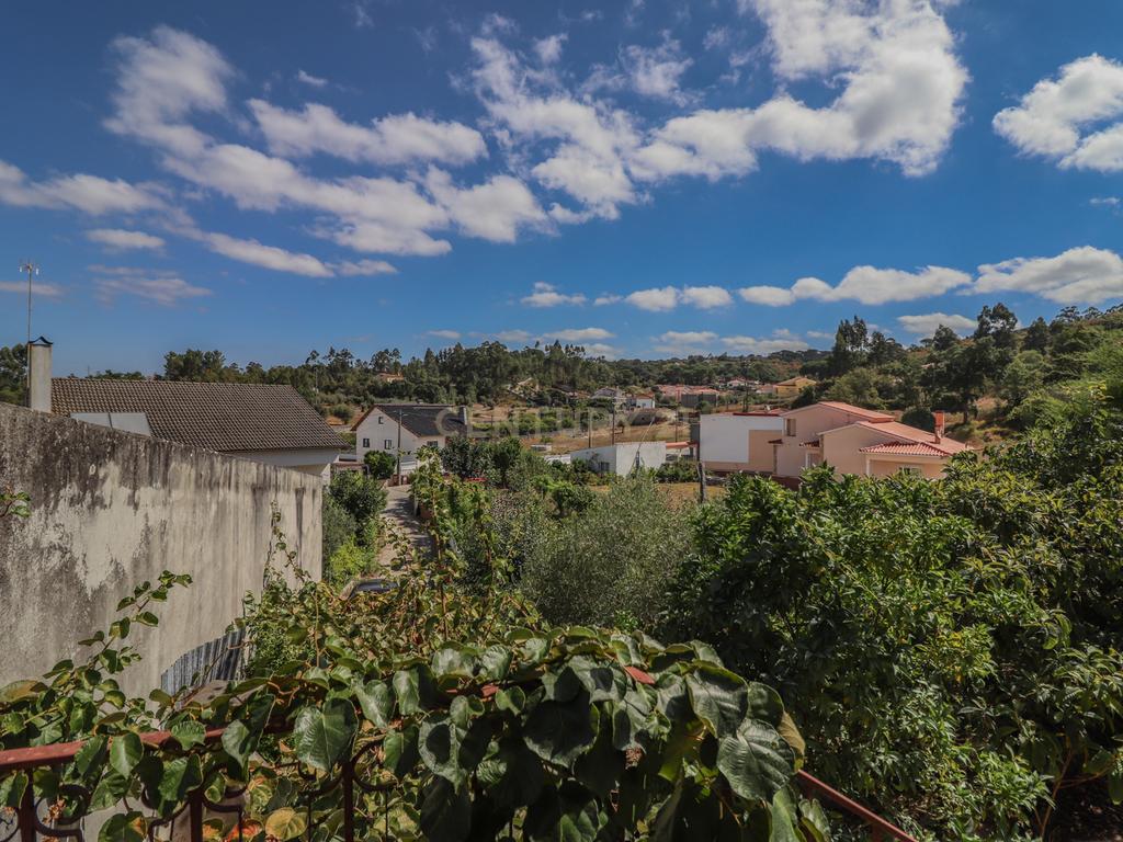 Oficina e anexo para habitação com terreno, em Ansião - Image 8