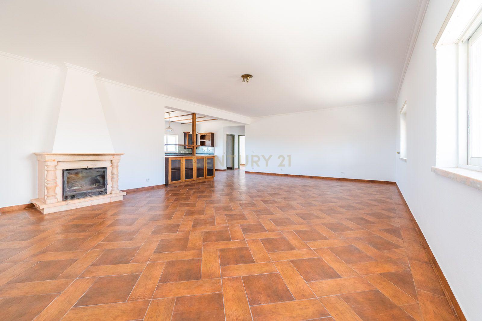 Quinta com 2 Moradias e Moinho com 3.412m2 em Monte Bom - Santo Isidoro - Image 9