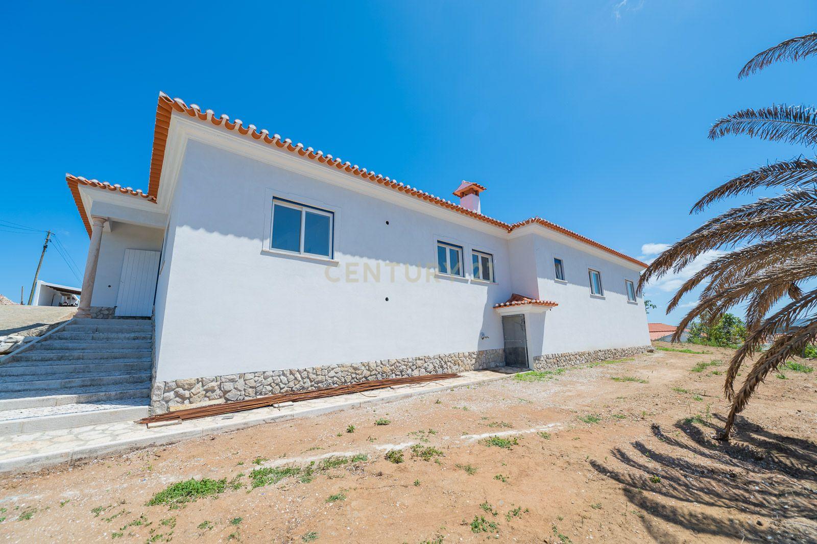 Quinta com 2 Moradias e Moinho com 3.412m2 em Monte Bom - Santo Isidoro - Image 4
