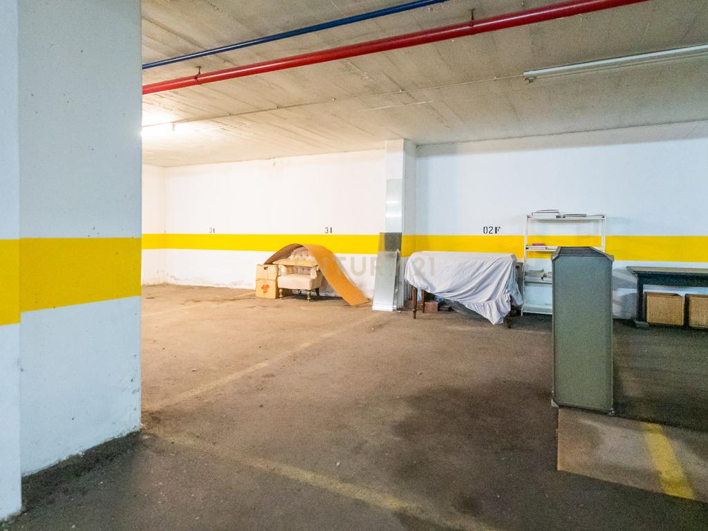 Monte Estoril - Apart. T1+1 com estacionamento e piscina em condomínio na Av Saboia - Image 44