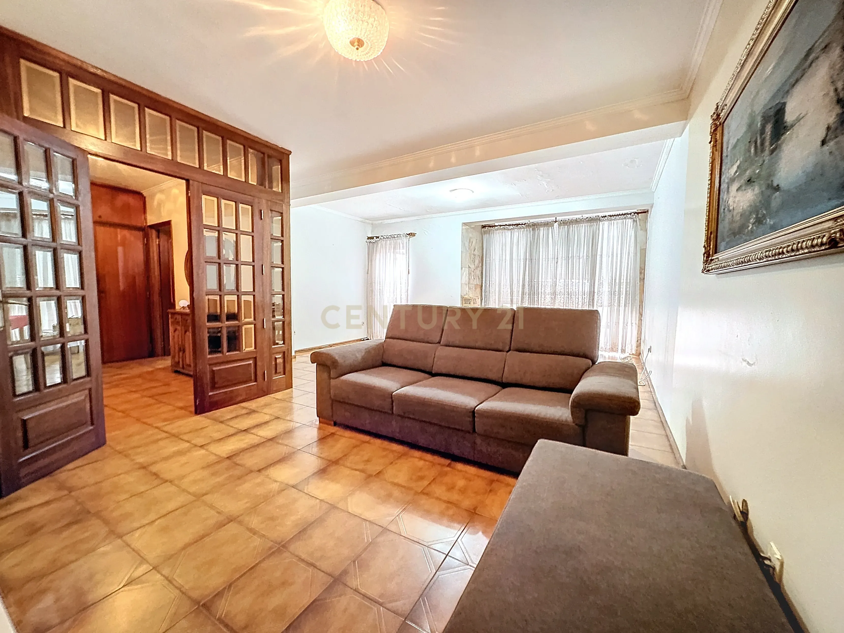 Apartamento T3 com varandas e lugar de garagem, na Póvoa de Varzim, Porto - Image 3
