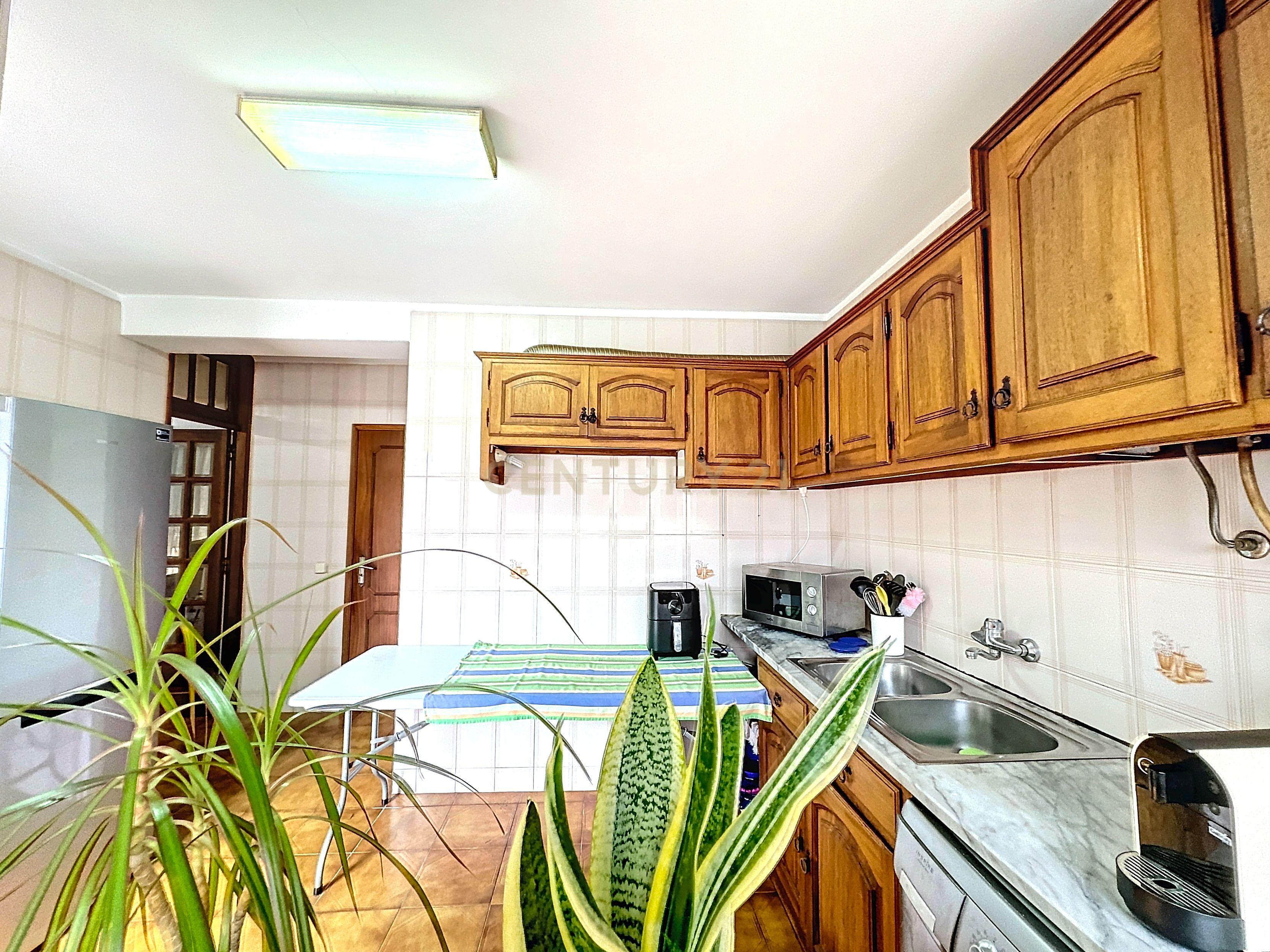 Apartamento T3 com varandas e lugar de garagem, na Póvoa de Varzim, Porto - Image 6