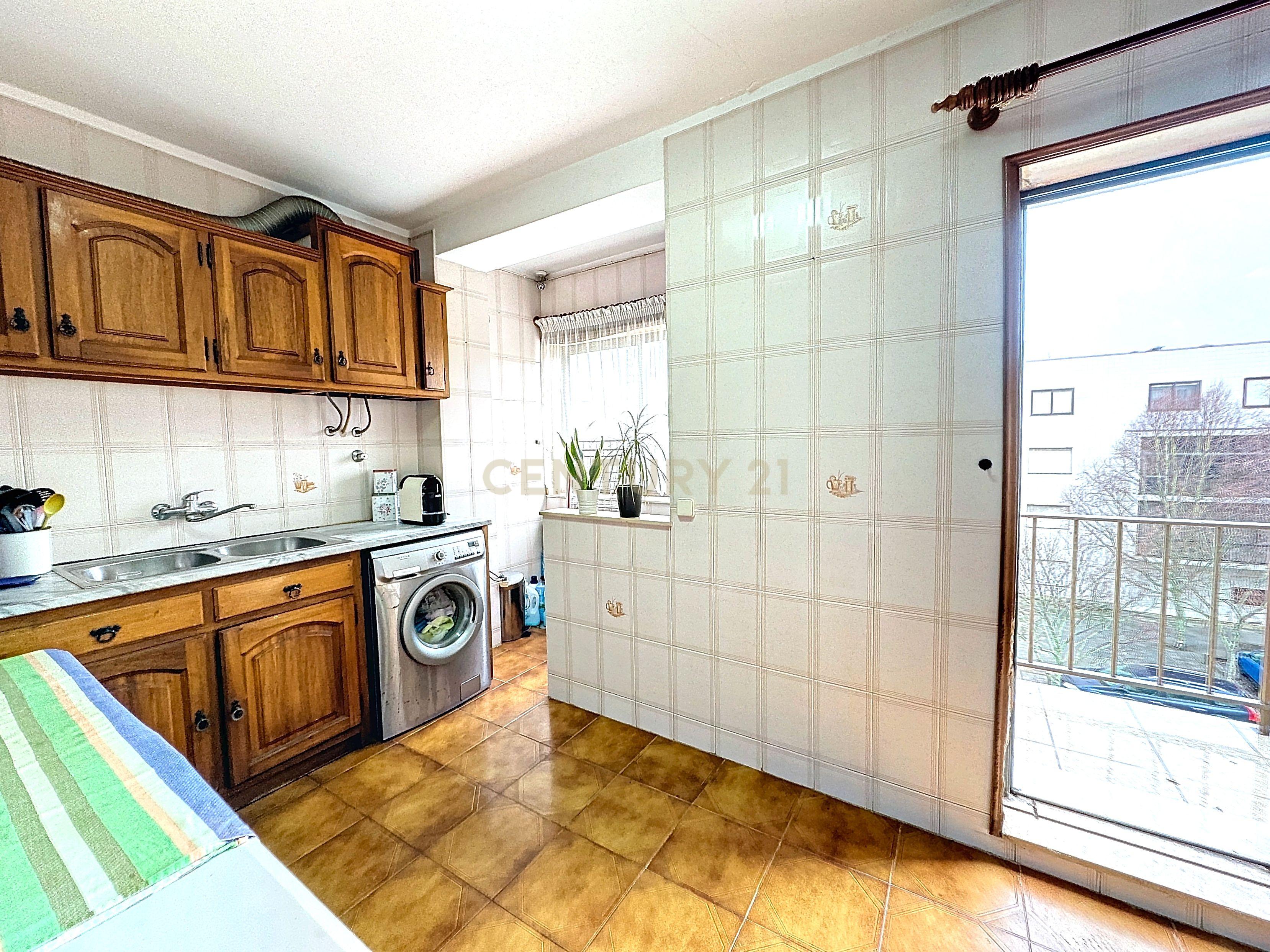 Apartamento T3 com varandas e lugar de garagem, na Póvoa de Varzim, Porto - Image 7