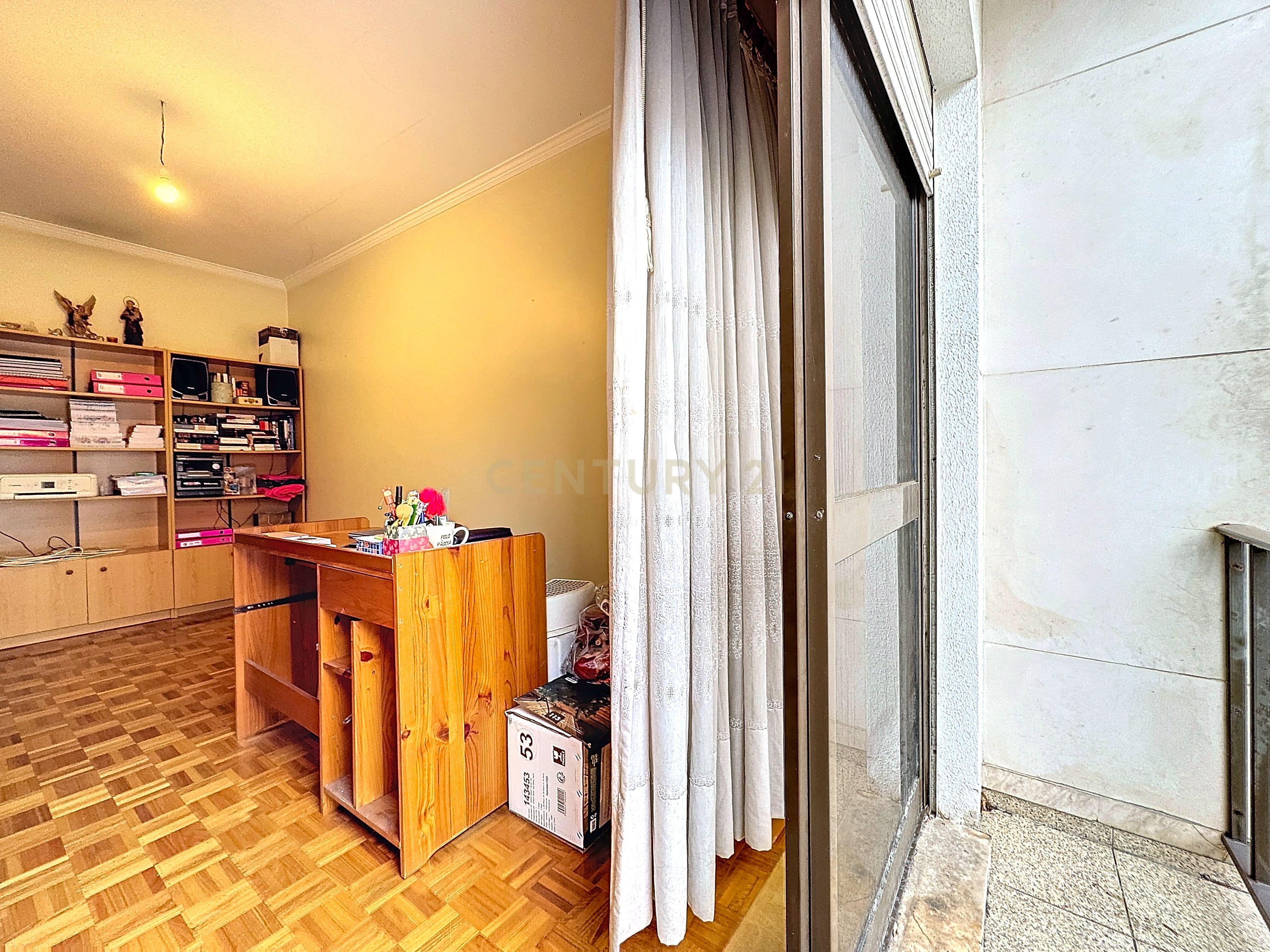 Apartamento T3 com varandas e lugar de garagem, na Póvoa de Varzim, Porto - Image 14