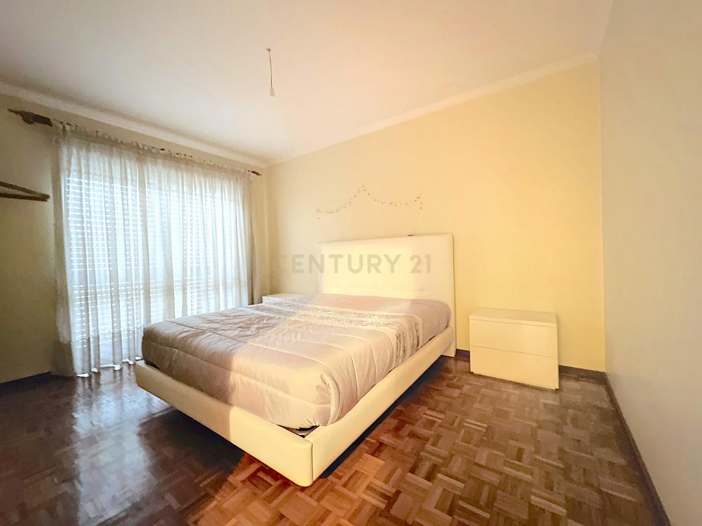 Apartamento T3 com varandas e lugar de garagem, na Póvoa de Varzim, Porto - Image 11