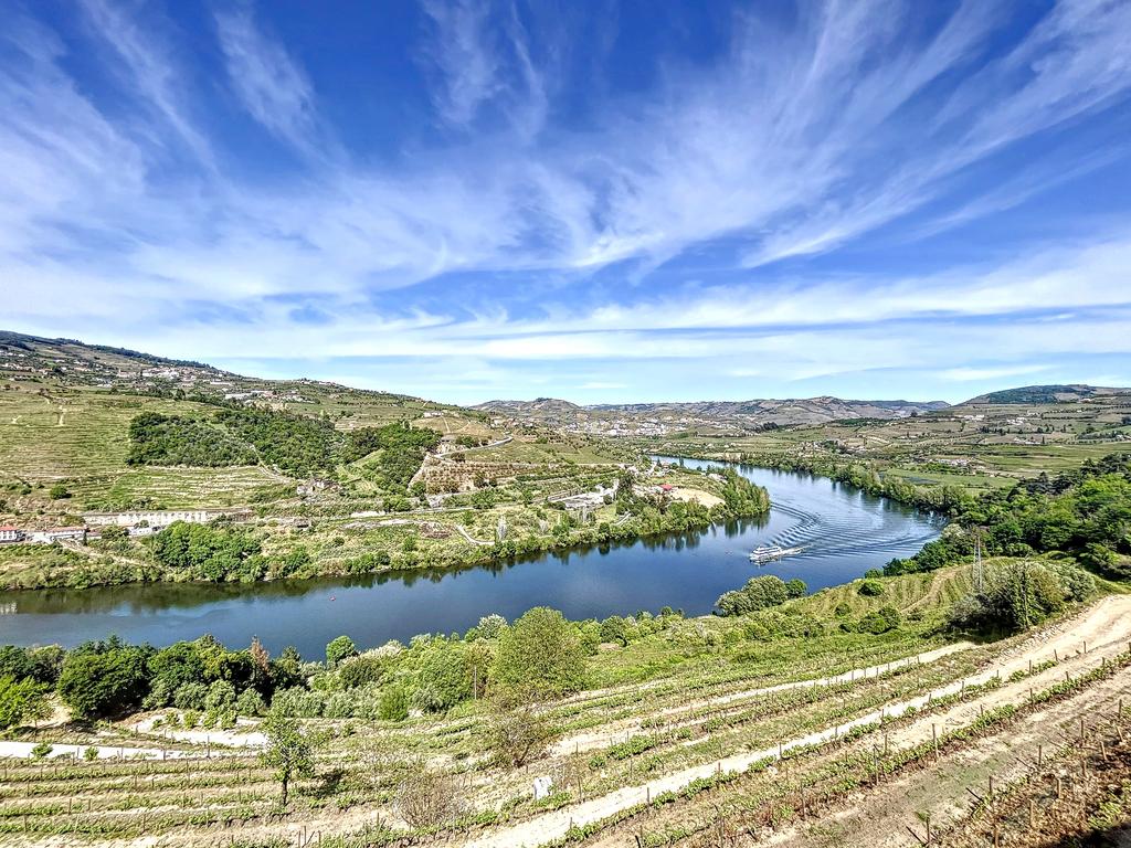 Hotel DD uma  "varanda" para o rio Douro, integrado numa quinta no coração do Alto Douro Vinhateiro, perto do Peso da Régua, Portugal - Image 9