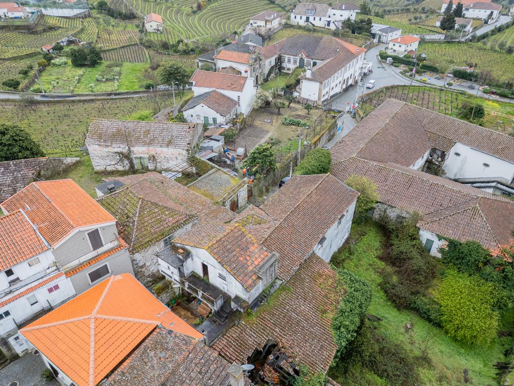 Moradia T4 com terreno - Santa Marta de Penaguião - Image 24
