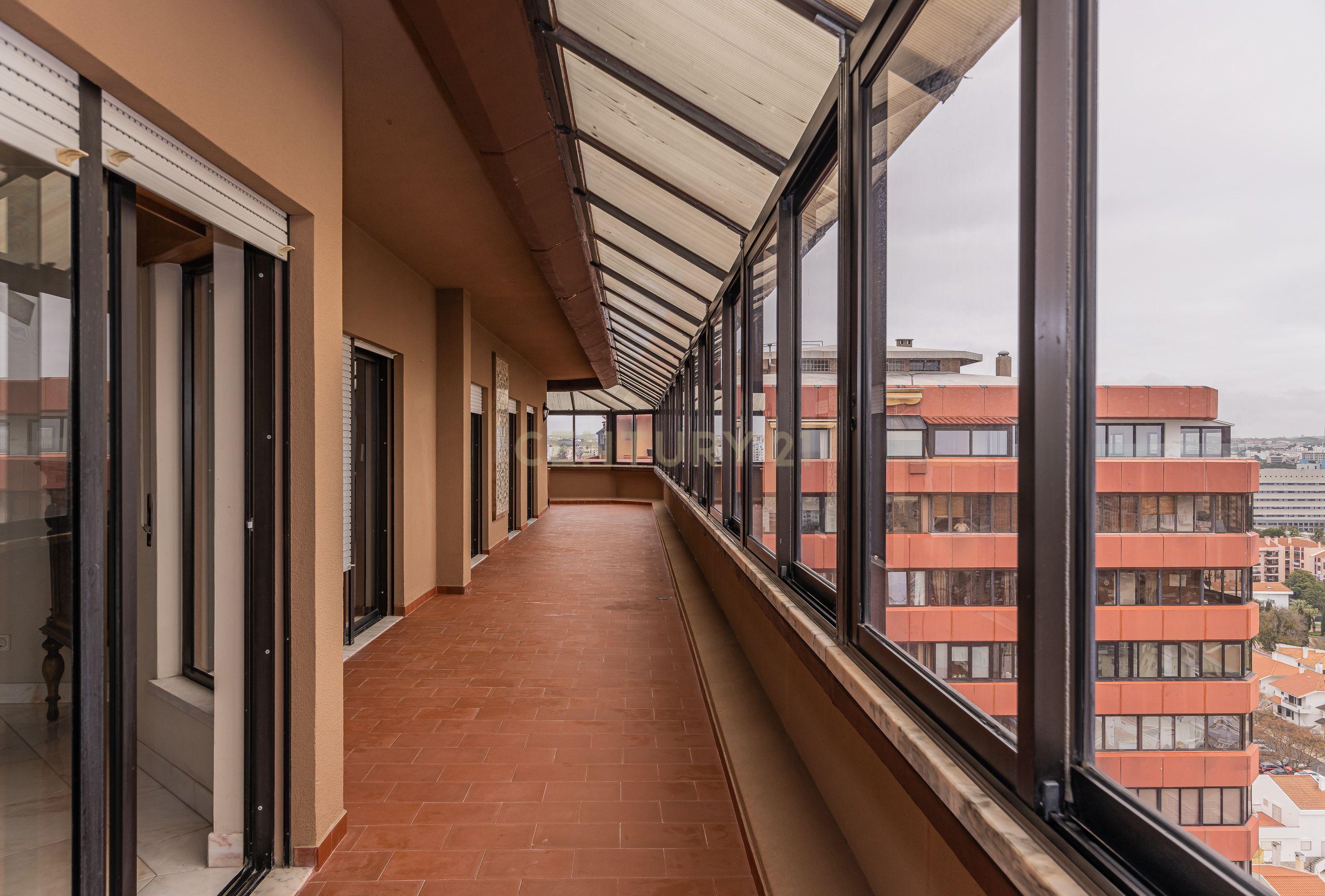 Penthouse T5 garagem Box 2 carros Torres das Palmeiras Oeiras - Image 53