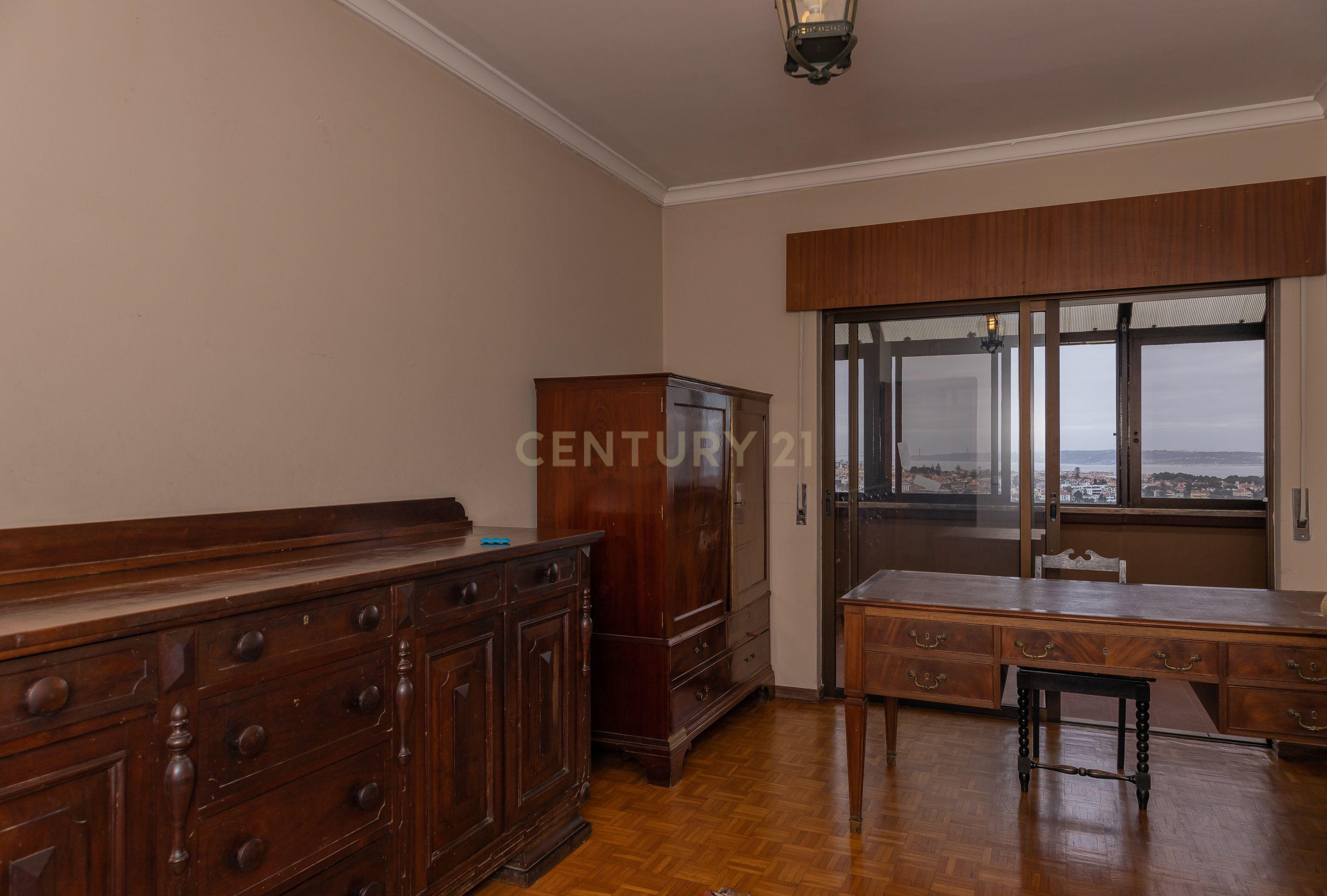 Penthouse T5 garagem Box 2 carros Torres das Palmeiras Oeiras - Image 20