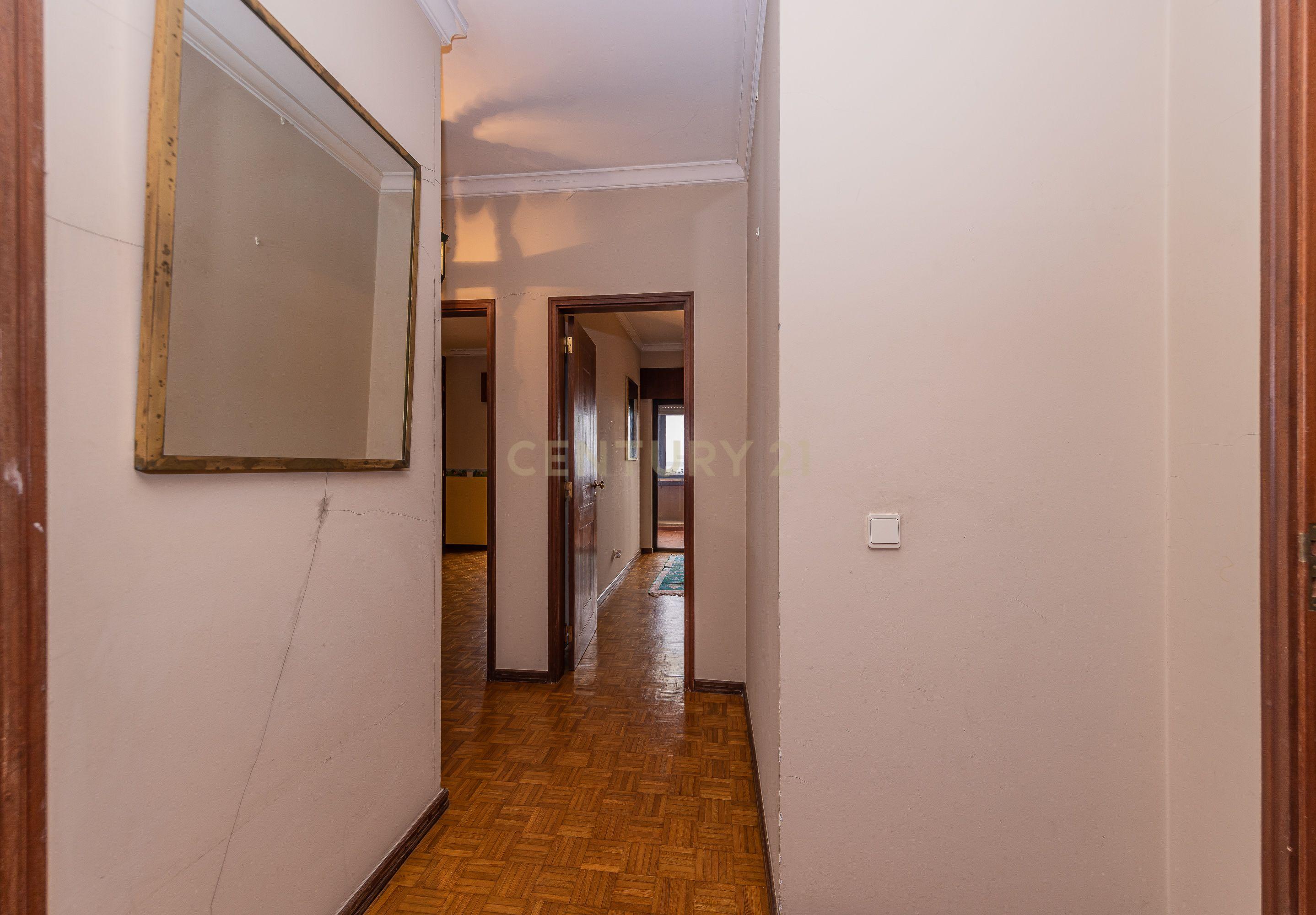 Penthouse T5 garagem Box 2 carros Torres das Palmeiras Oeiras - Image 41