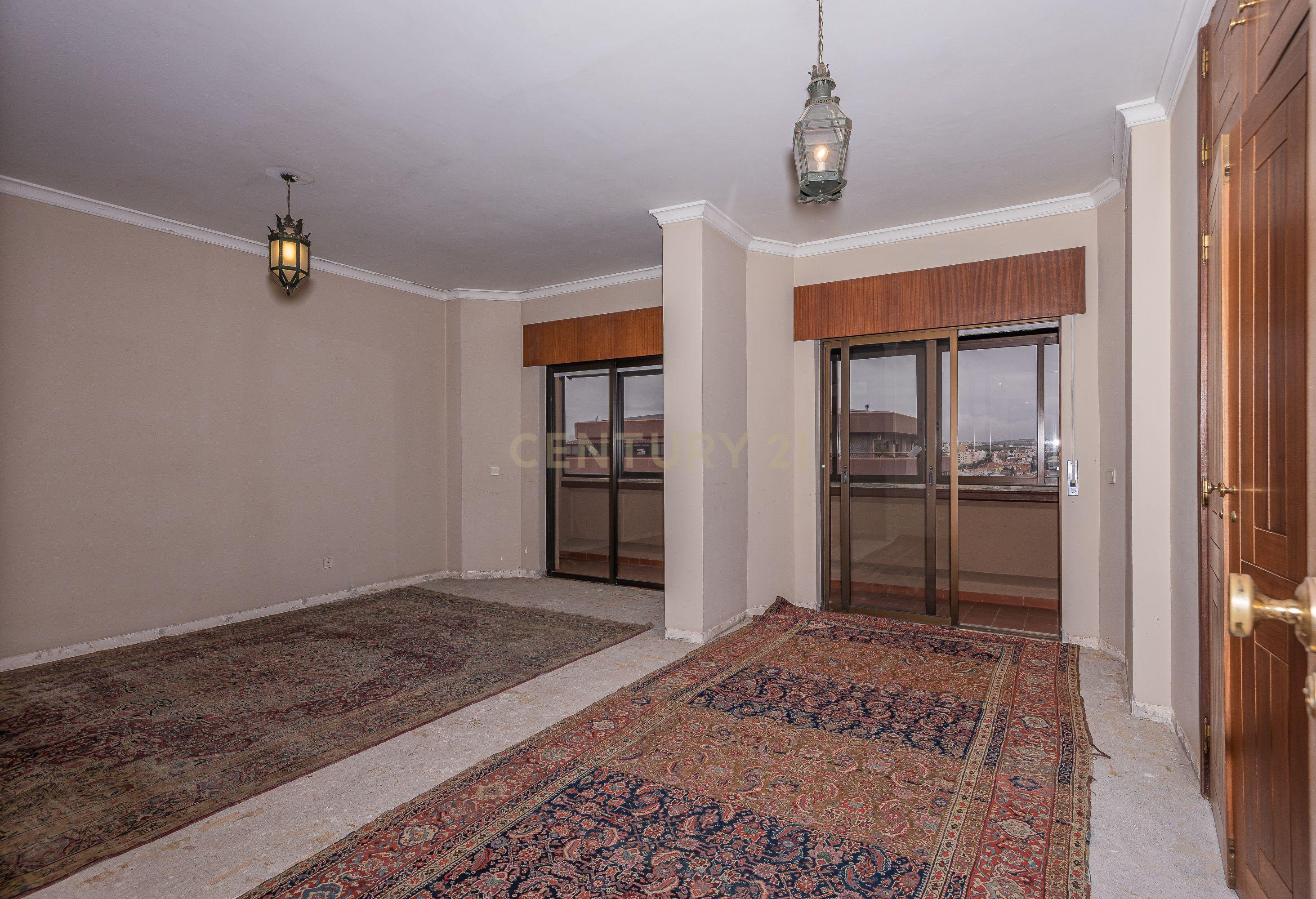 Penthouse T5 garagem Box 2 carros Torres das Palmeiras Oeiras - Image 38