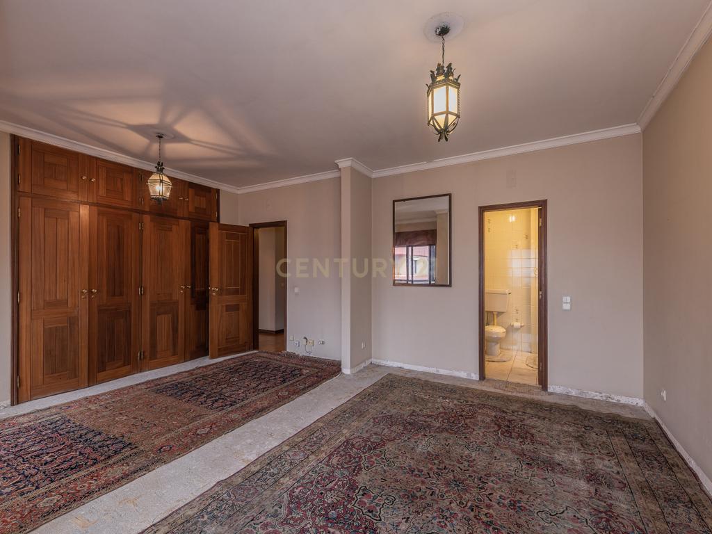 Penthouse T5 garagem Box 2 carros Torres das Palmeiras Oeiras - Image 29