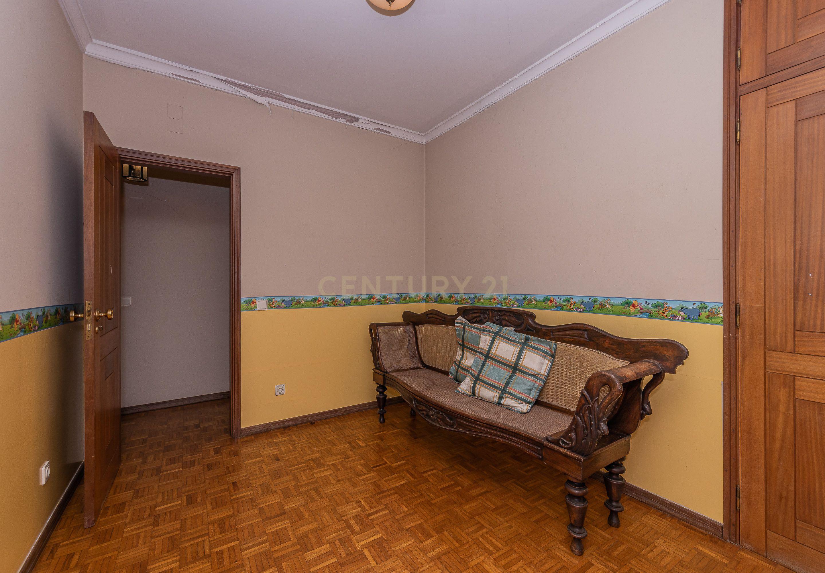 Penthouse T5 garagem Box 2 carros Torres das Palmeiras Oeiras - Image 36
