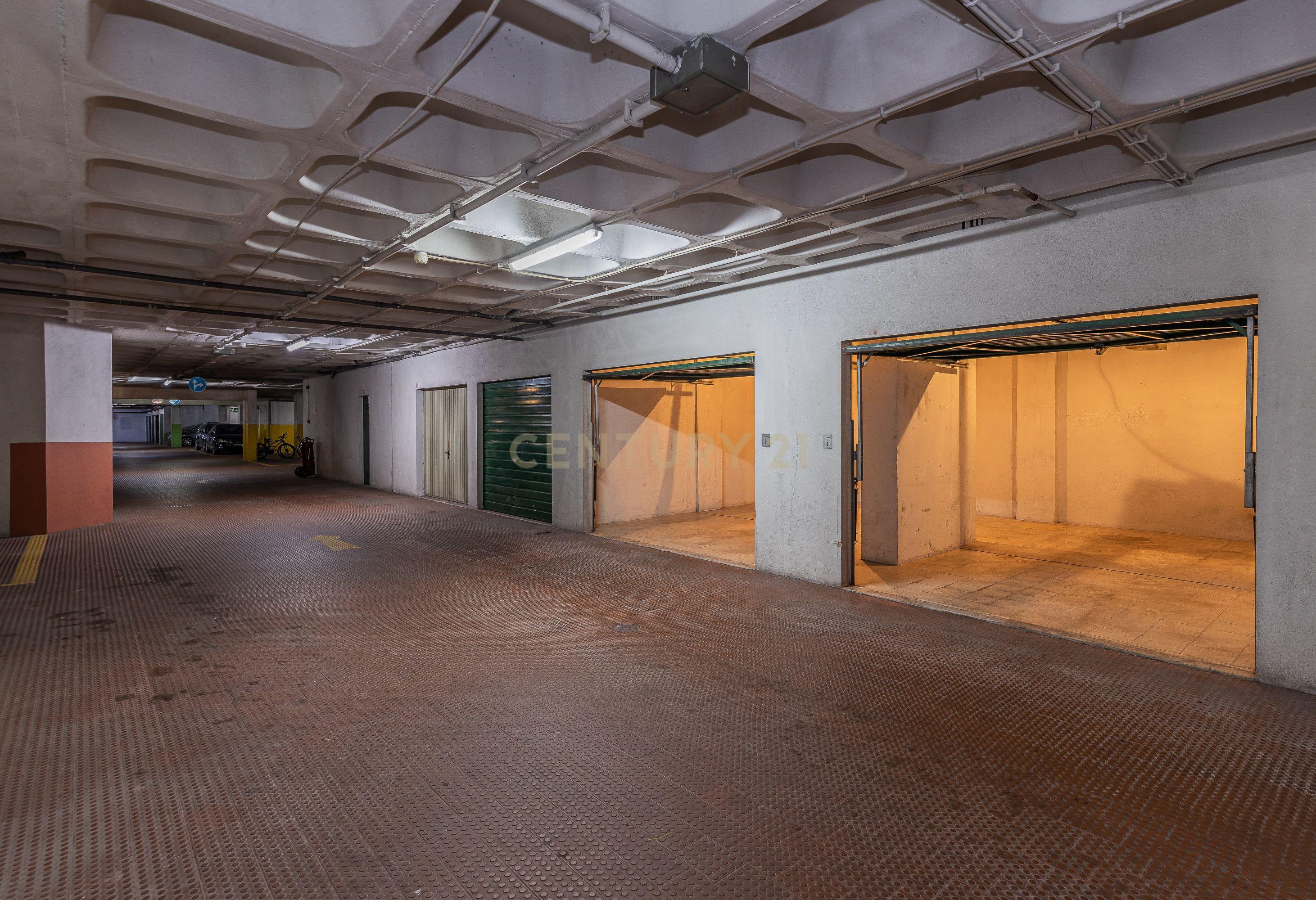 Penthouse T5 garagem Box 2 carros Torres das Palmeiras Oeiras - Image 46