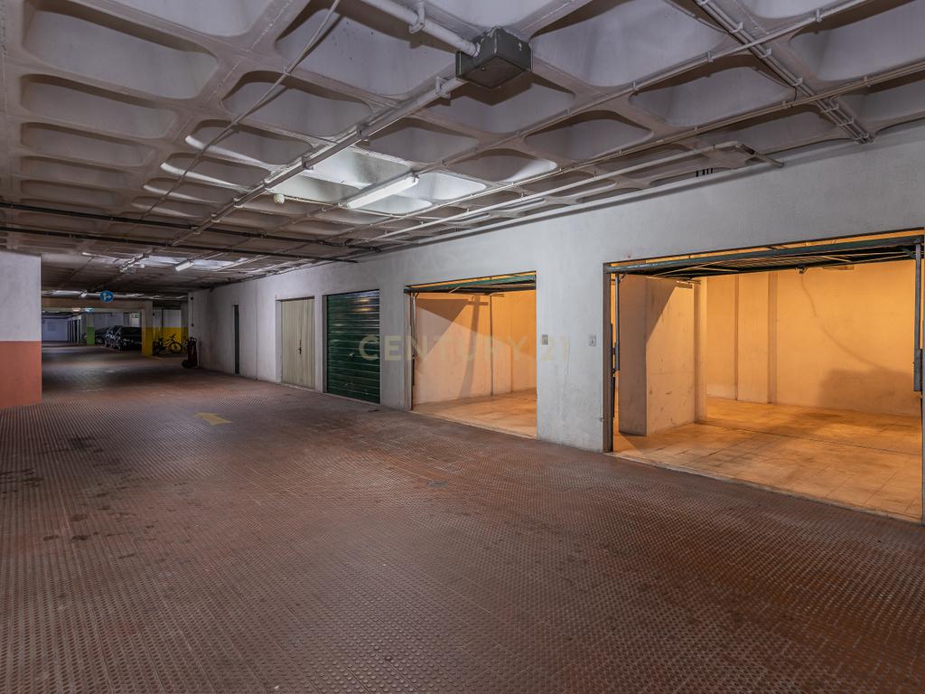 Penthouse T5 garagem Box 2 carros Torres das Palmeiras Oeiras - Image 46
