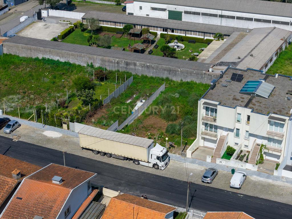 Terreno urbano | Construção habitação geminada em banda - Image 8