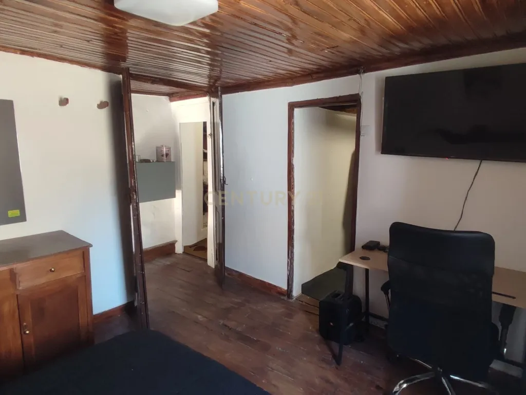 Moradia T2 com Garagem, Póvoa de Rio de Moinhos, Castelo Branco - Image 7
