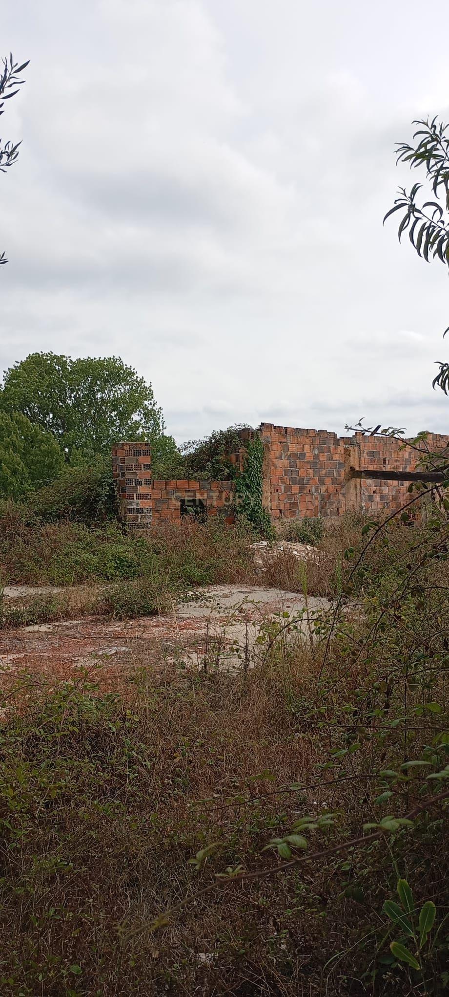 Fotografia 7 de Moradia T7 com Grande Potencial de Reabilitação – Rio Maior