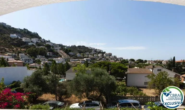undefined - Image 1
