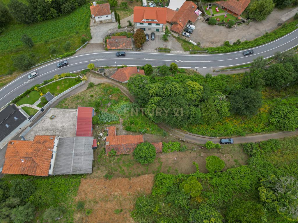 Casa em Ruínas com Jardim em Anais, Ponte de Lima - Image 12