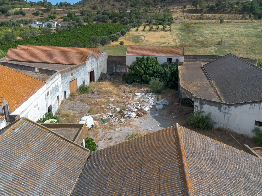 Terreno Urbano com 7.780m2 I Armazéns e Habitação I São Bartolomeu de Messines - Image 20