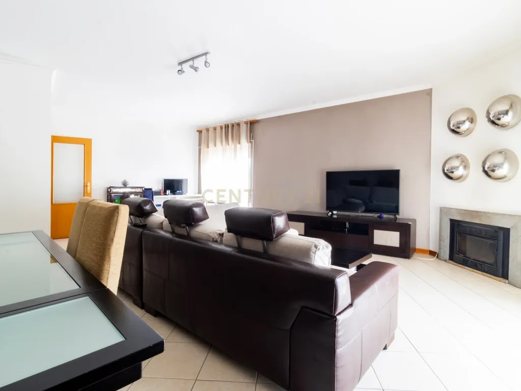 Apartamento T3 Espaçoso com elevador em Pataias, Alcobaça com Vista para o Campo - Image 7