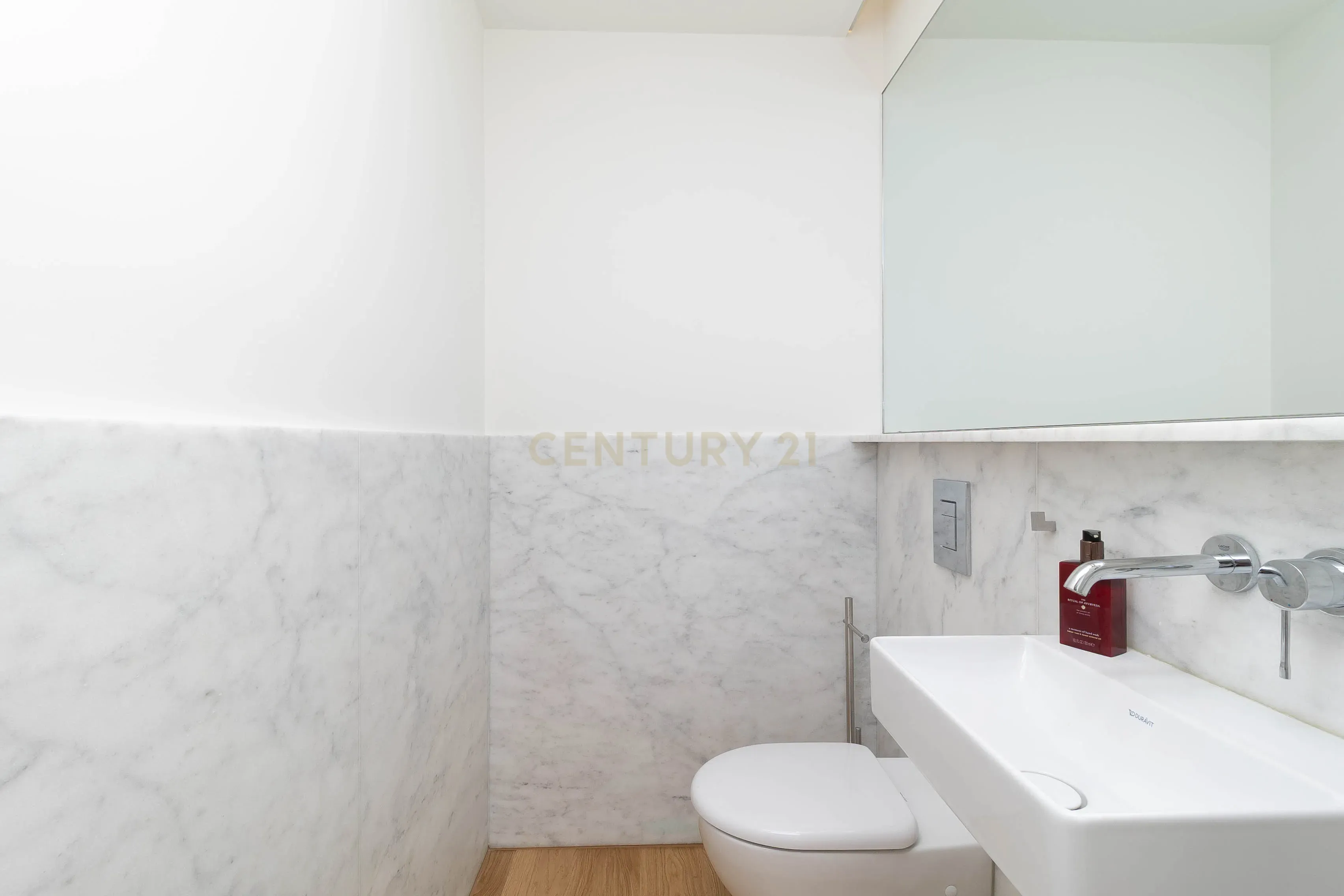 Apartamento T2  de Luxo - Quinta da Marinha – Cascais  - Image 9