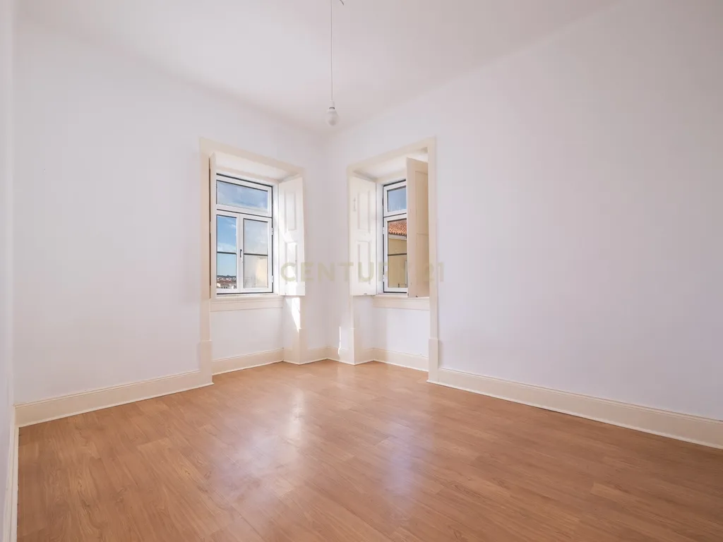 Apartamento T3+1 com varanda | Rua Guerra Junqueiro, Coimbra - Image 17