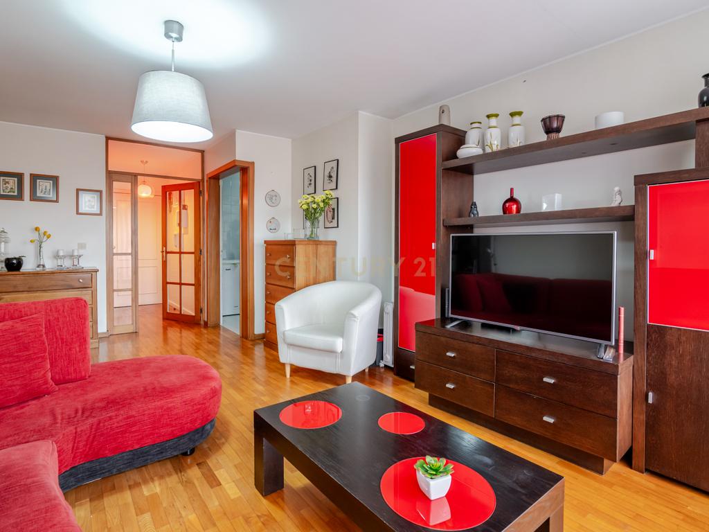 Apartamento T2 na Senhora da Hora, Matosinhos - Image 5