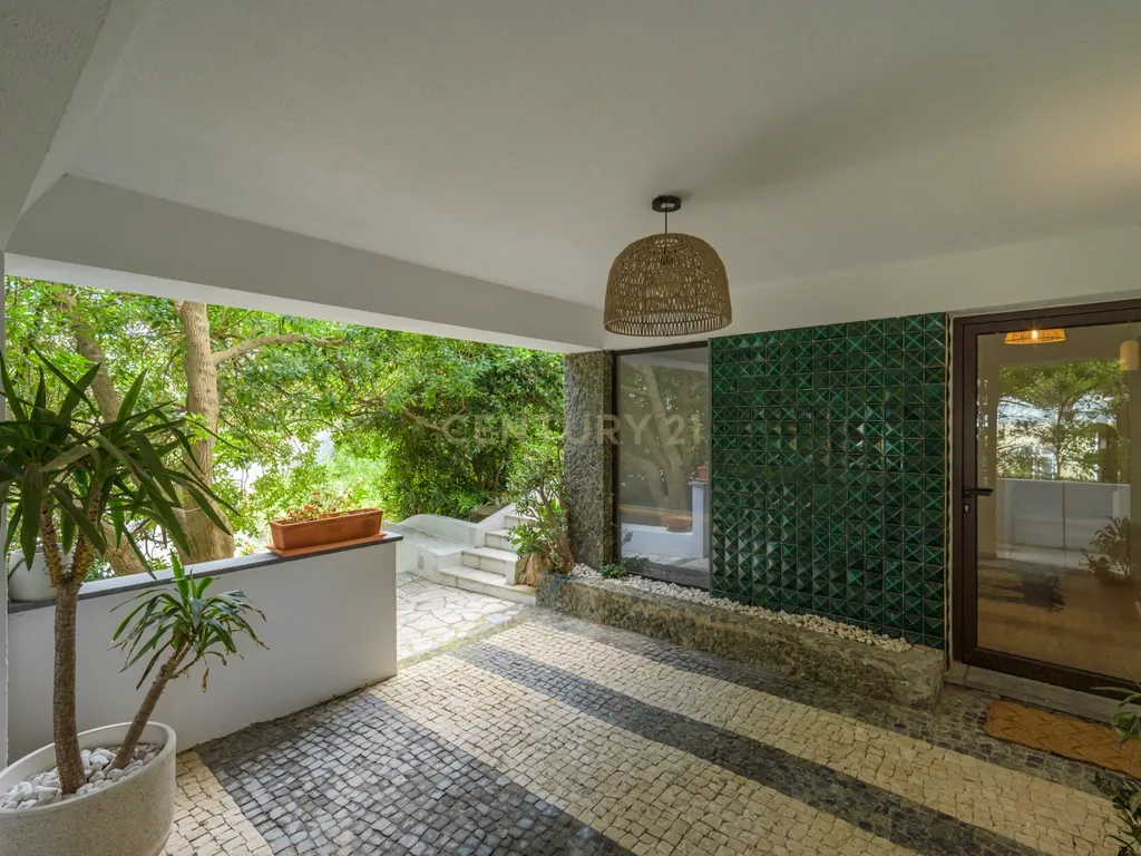 Moradia T5 - Estoril - Image 25