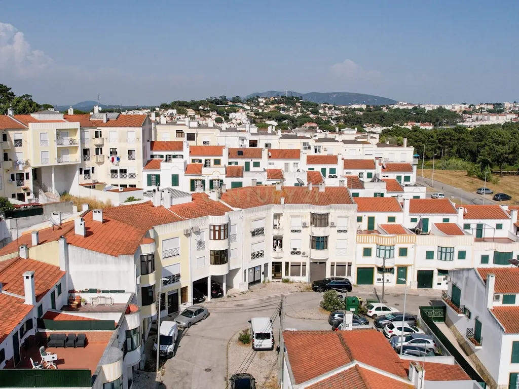 Apartamento T3 Espaçoso e Luminoso em Zona Tranquila de Sesimbra - Image 29