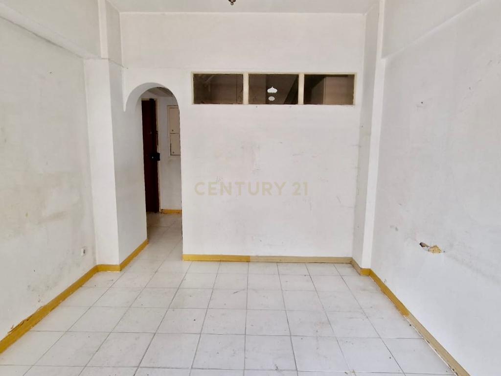 Apartamento T1 em Paço de Arcos - junto à praia e Escola Superior Náutica Infante D. Henrique - Image 3