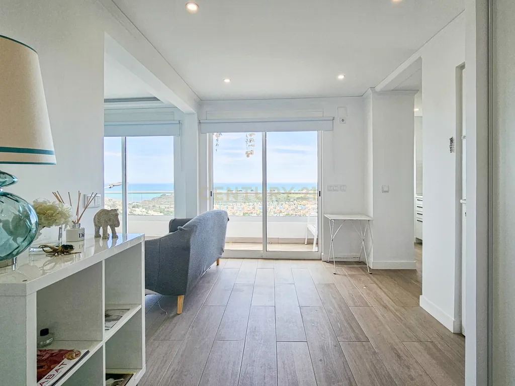 Apartamento T2 | Renovado | Varanda | Vista Mar | Albufeira - Image 12