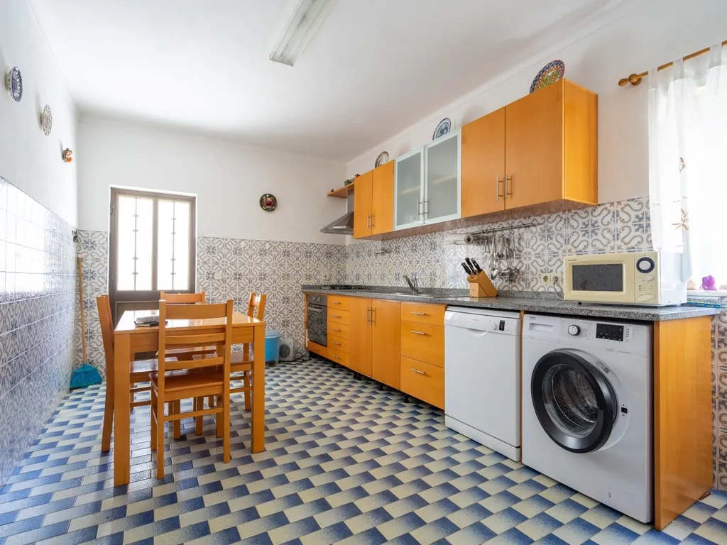 Moradia T3 com anexos e garagem para 3 carros – Canedo, Pampilhosa - Image 53