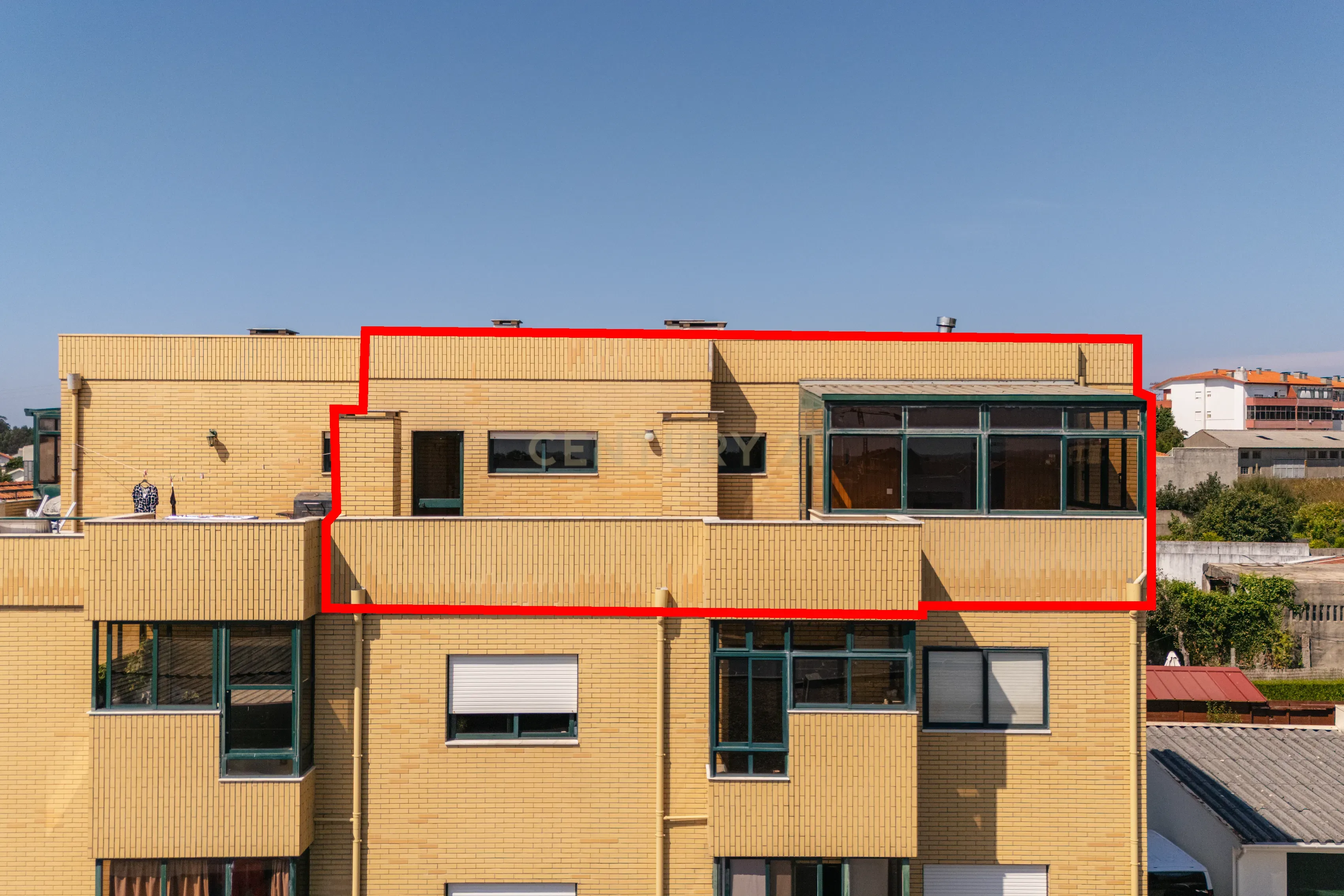 Fotografia 7 de Apartamento T3 com Terraço, Vista Mar e Garagem Box em Arcozelo – Vila Nova de Gaia