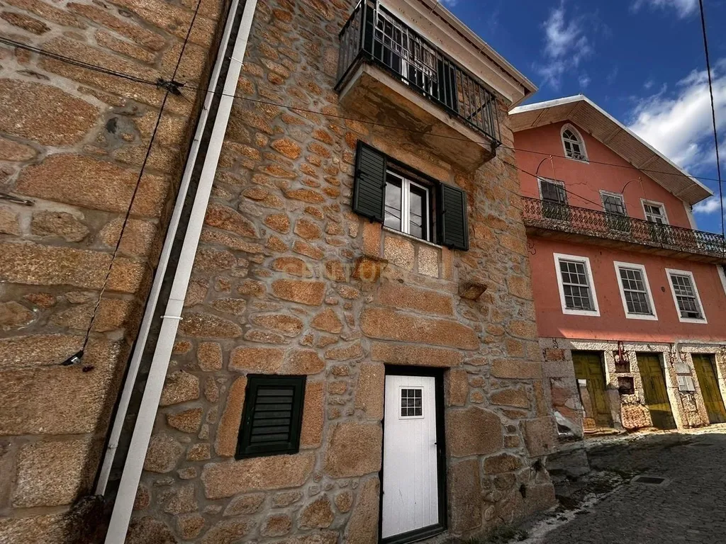 Moradia à Venda em Unhais da Serra – Covilhã - Image 1
