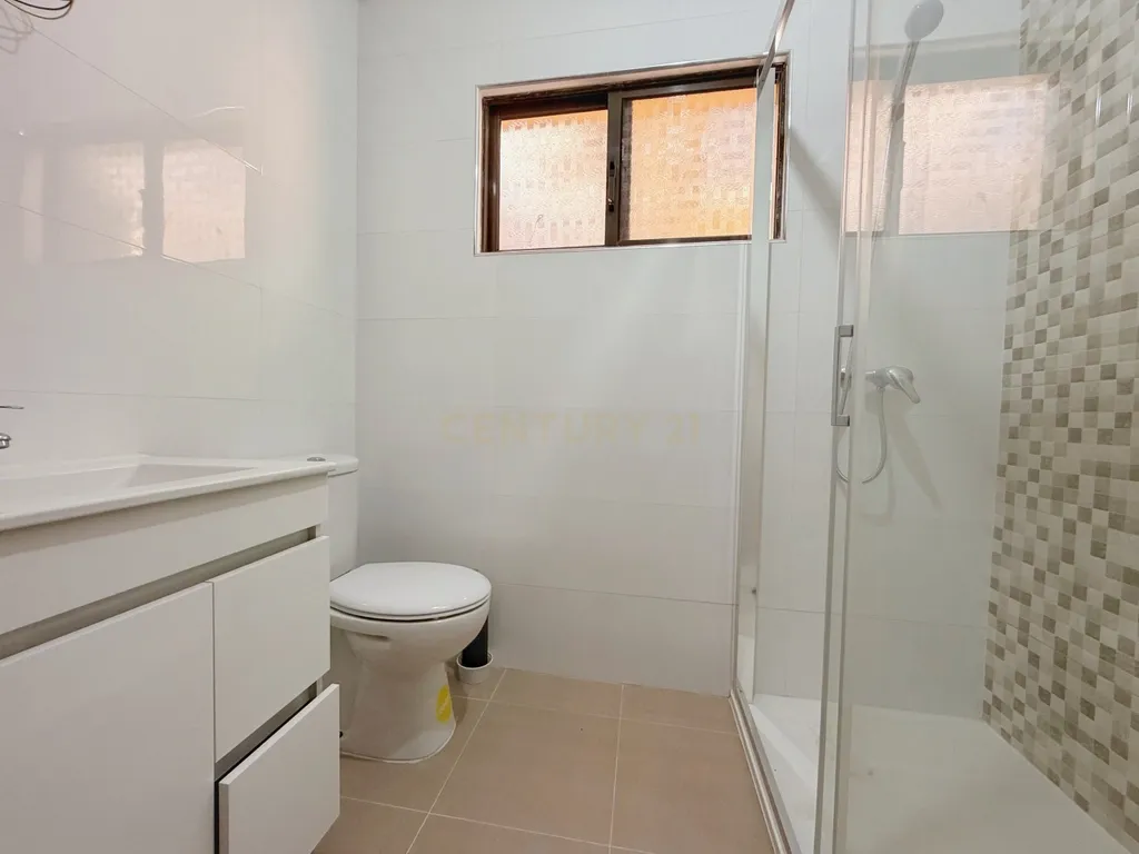 Moradia com 3 frações independentes em Caxinas, Vila do Conde, Porto - Image 36