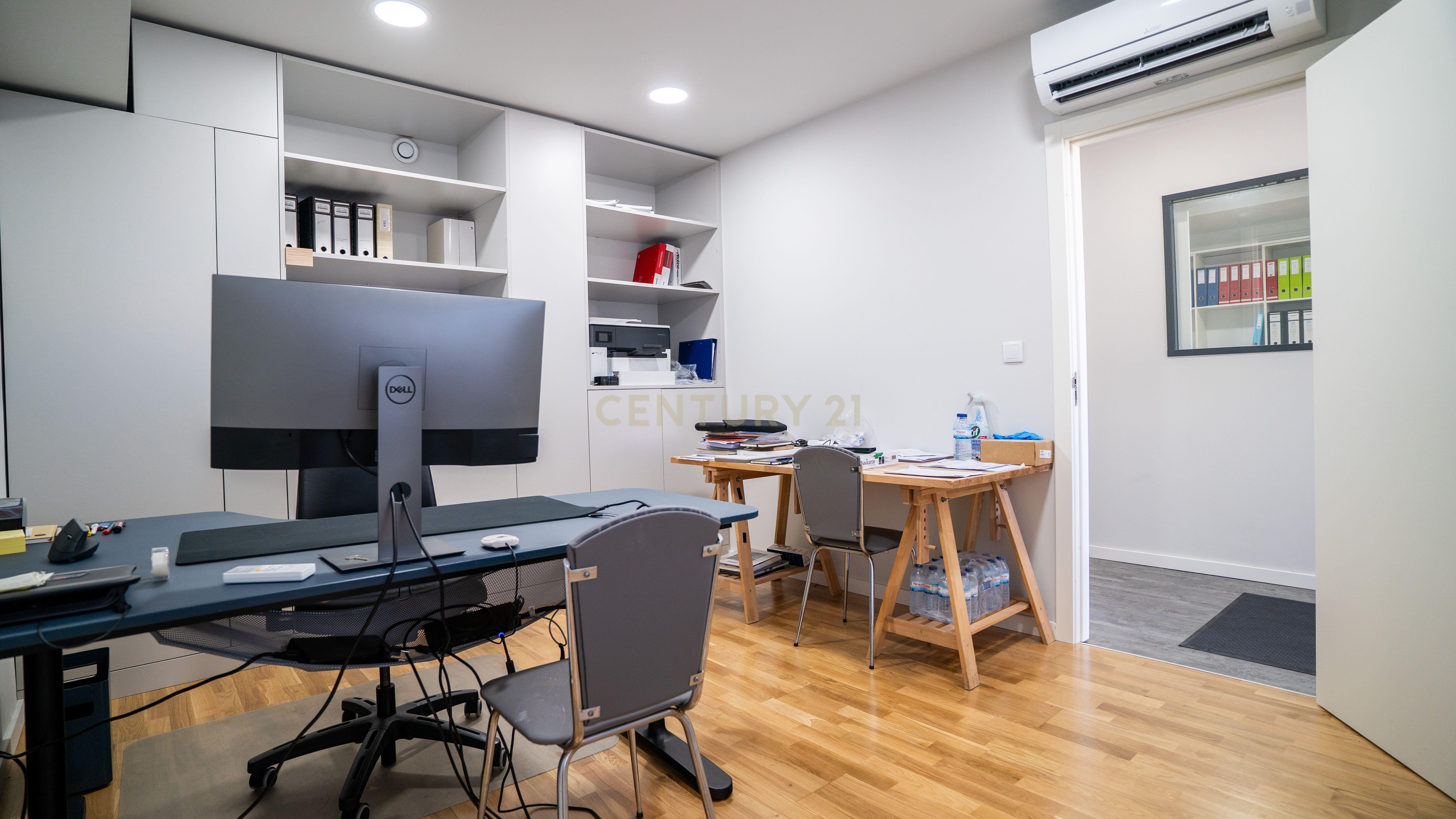 Escritório Mobilado para Arrendamento – Ramada, Odivelas | 92m² | 1.000€/mês - Image 8