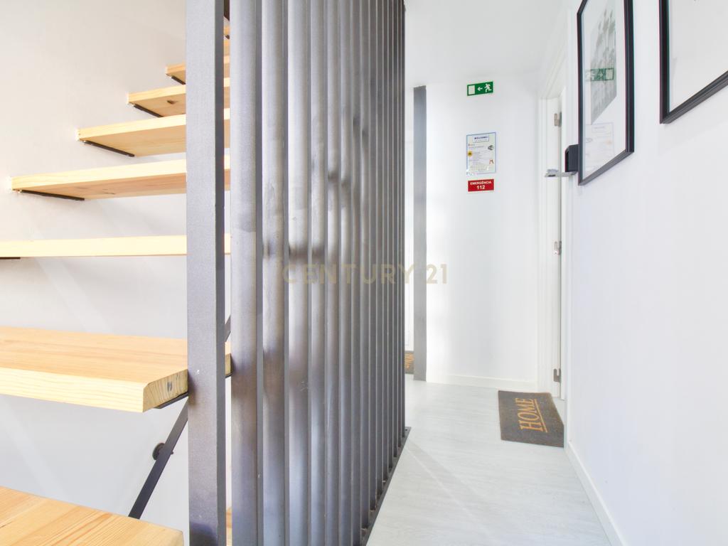 Apartamento Duplex em Alojamento Local - Almada - Image 33