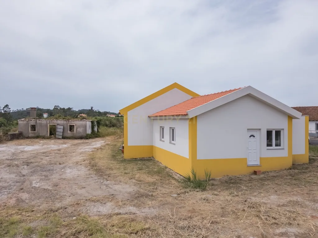 Moradia para Reabilitar com Projeto Aprovado em Óbidos - Image 13