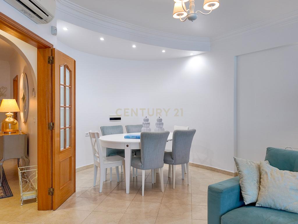 Moradia T4 em Azeitao num condominio privado  - Image 3