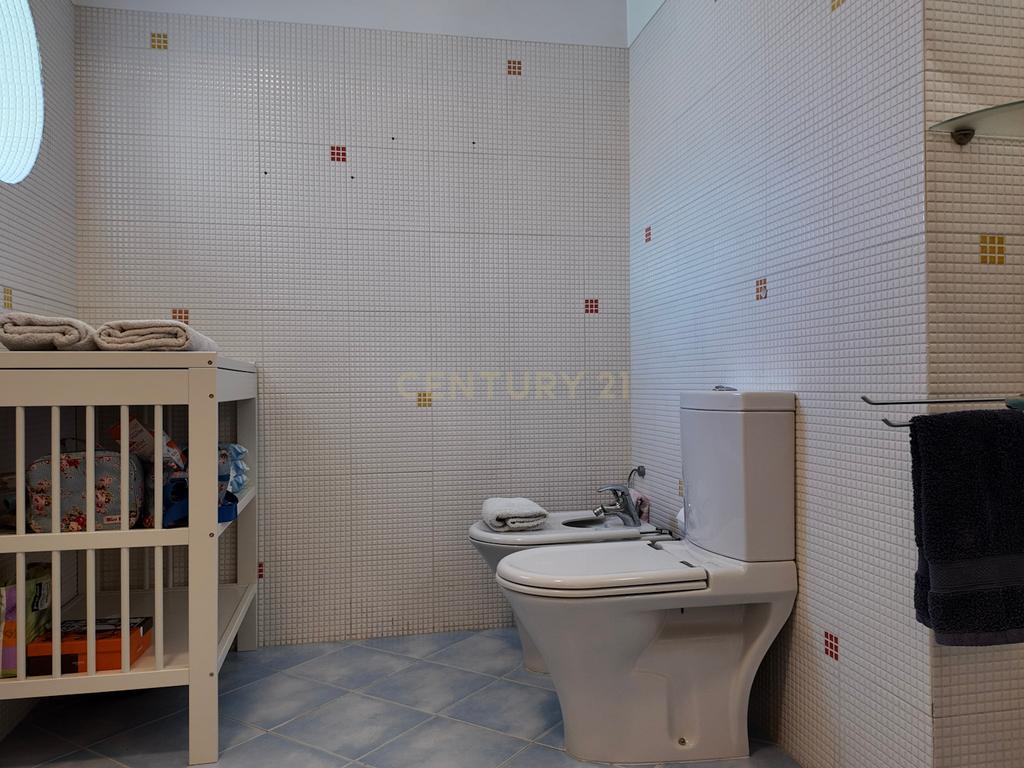Moradia T4 em Azeitao num condominio privado  - Image 57