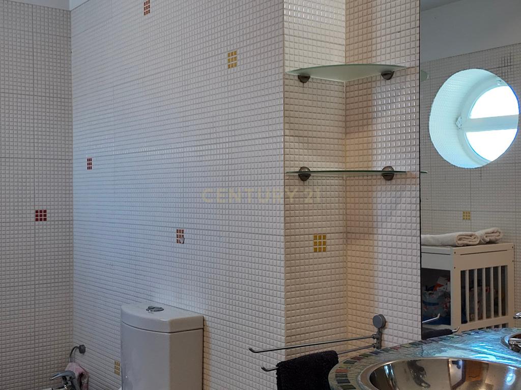 Moradia T4 em Azeitao num condominio privado  - Image 46