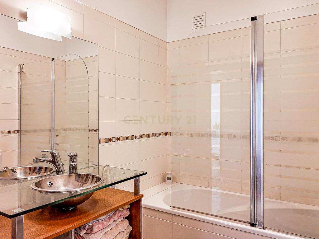 Moradia T4 em Azeitao num condominio privado  - Image 55
