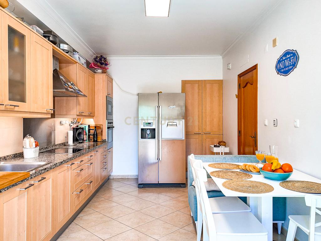 Moradia T4 em Azeitao num condominio privado  - Image 32