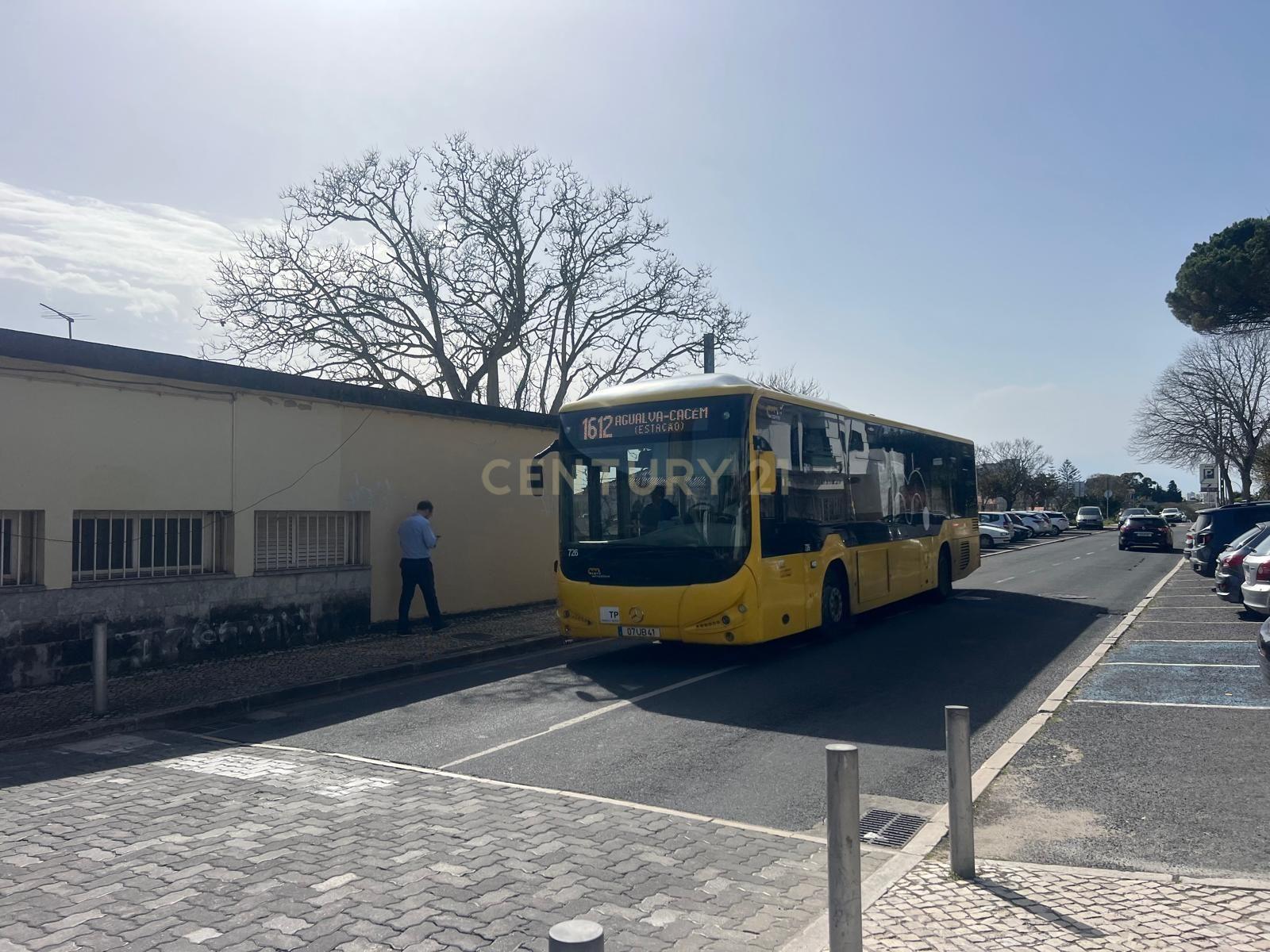 Moradia T4, Praia Santo Amaro de Oeiras e Estação de Comboios - Image 60