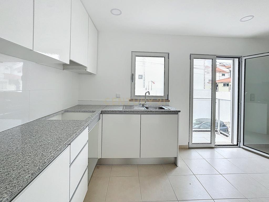Novo Apartamento Duplex em Nazaré: A Sua Próxima Casa - Image 6