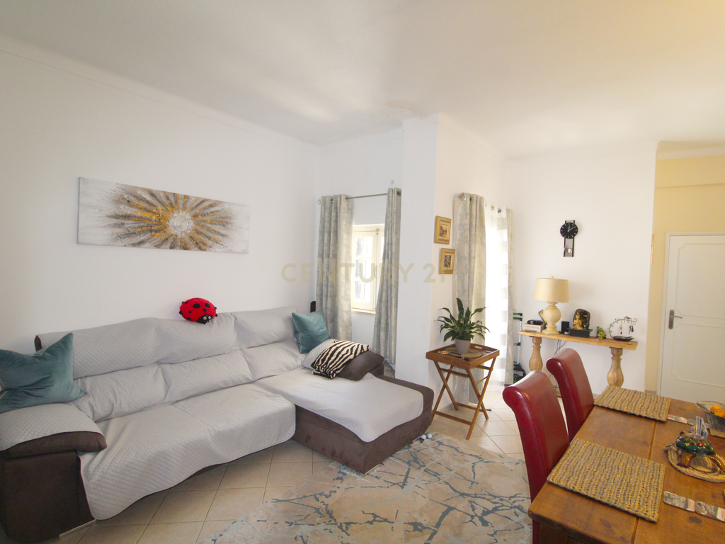 Apartamento Renovado em Porches, Lagoa - 1 Quarto com Vista - Image 5