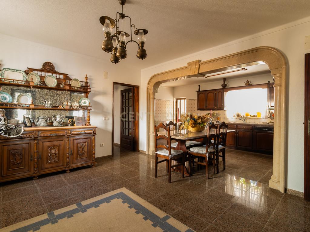 CONJUNTO MORADIA, 4 APARTAMENTOS E PAVILHÃO - Image 15